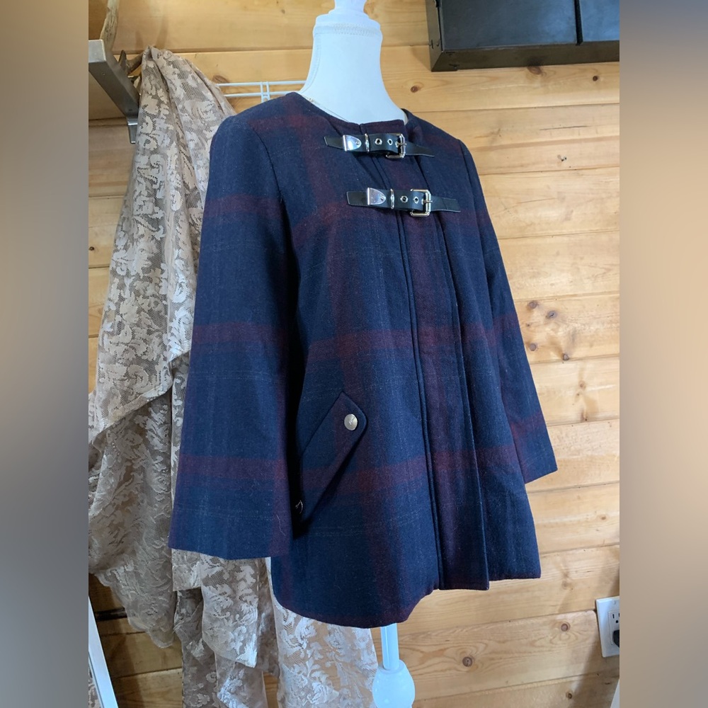 Vintage Wool Plaid Cape Jacket Women Extra Small Navy Burgundy Shacket GUESS‎